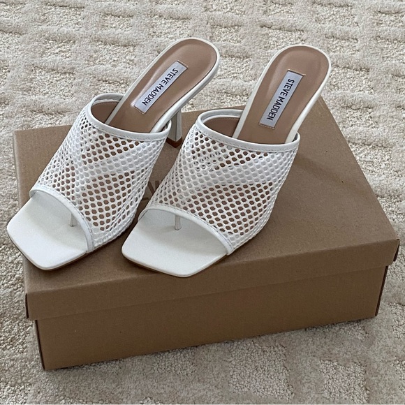 Steve Madden 👡 Mesh/Thong Heel Size 8 - Picture 3 of 12